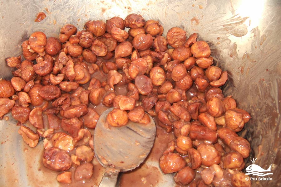 Castagne della grà appena cotte Castagne della Grà appena cotte